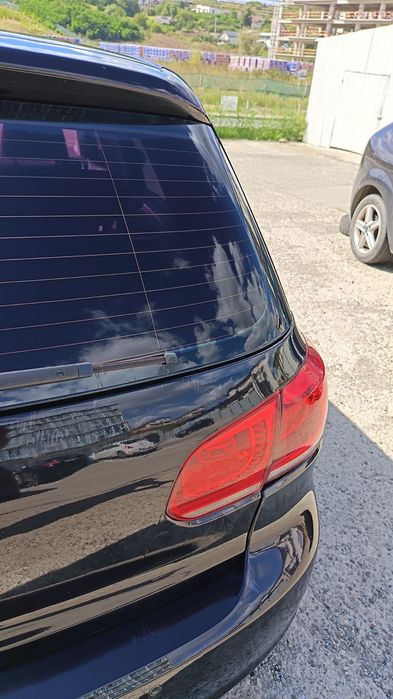 Vând Volkswagen Golf VI