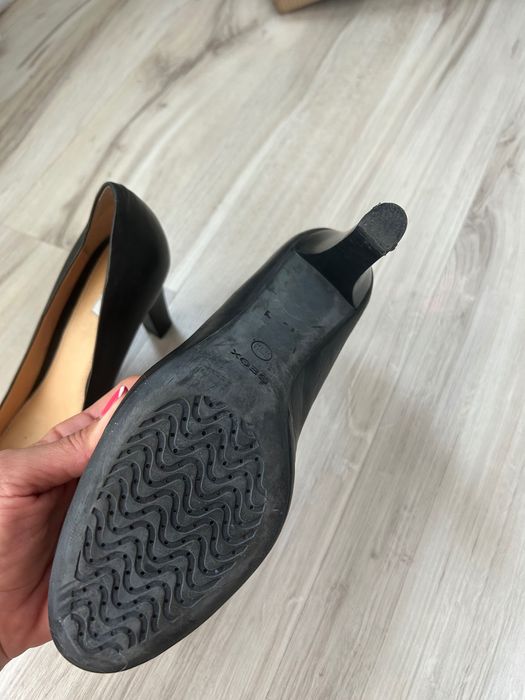 Обувки и сандали