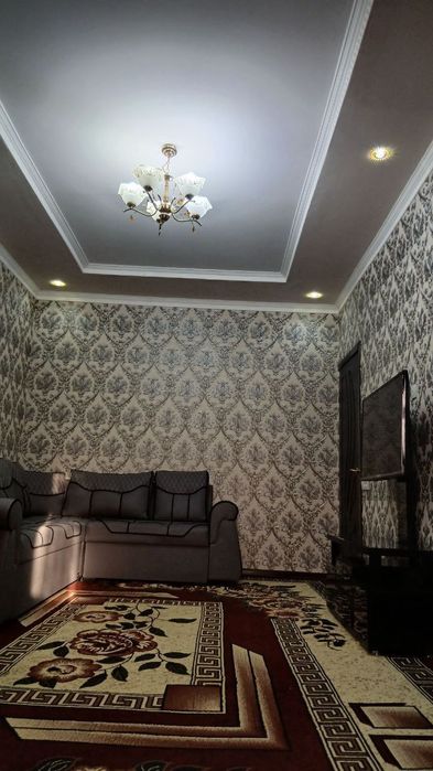 Uy sotiladi Chilonzor 11 kvartal