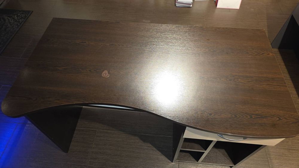 Офис бюро в отлично състояние