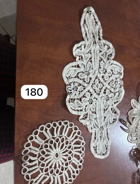 Macrameuri de vanzare