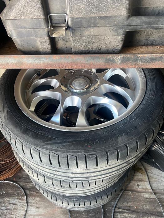 Продам диски с покрышкой