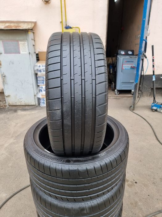 BRIDGESTONE 285/35/19 - 245/40/19 год 21