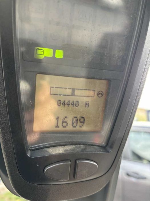 Electrostivuitor Linde E16H-01 – 3 roți Anul fabricației: 12/2013