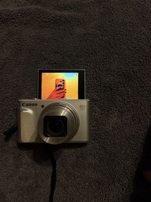 Canon SX730 HS с блокиран преден ламел