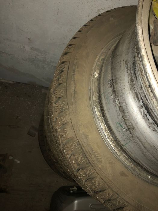 Шины на авто зимние бу