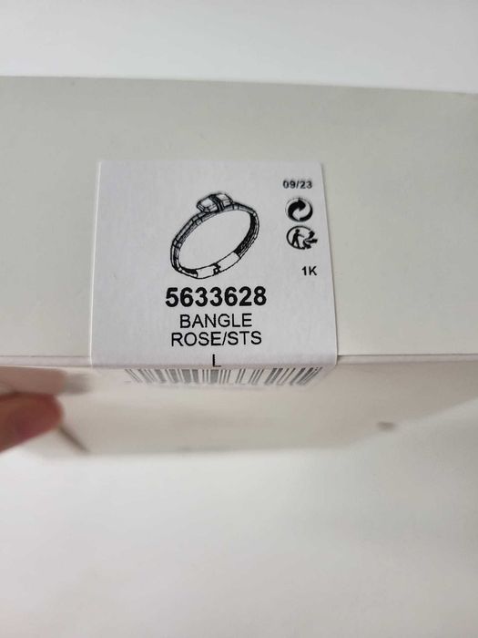 Нови оригинални  гривни от колекция  Lucent  bangle Swarovski