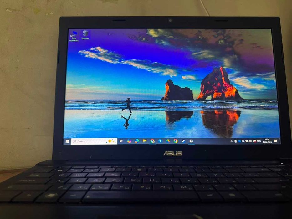 Ноутбук ASUS б/y