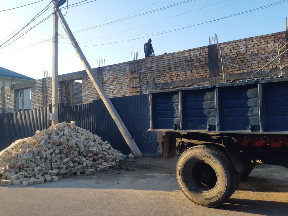 Кирпичи даставка