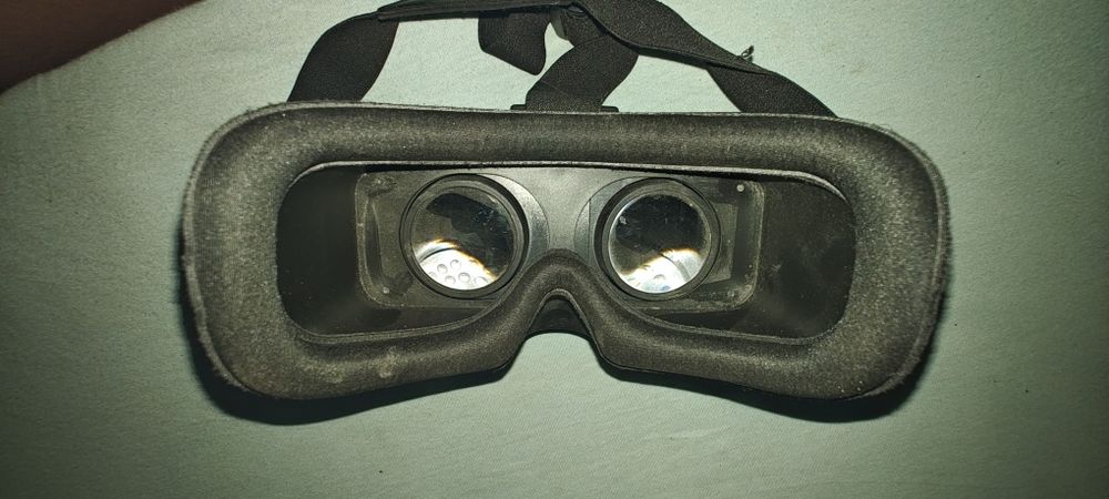 Ochelari VR pentru telefon