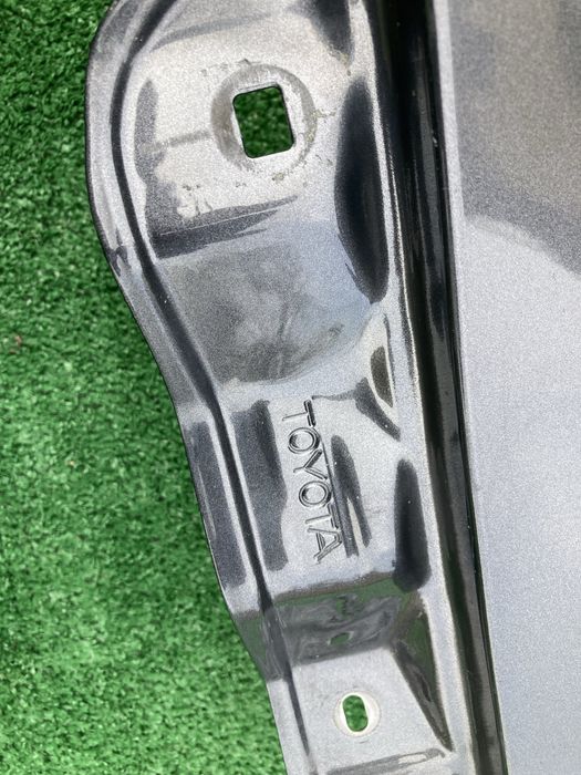 Десен калник за тойота авенсис Фейс/avensis feis T25 06-08г