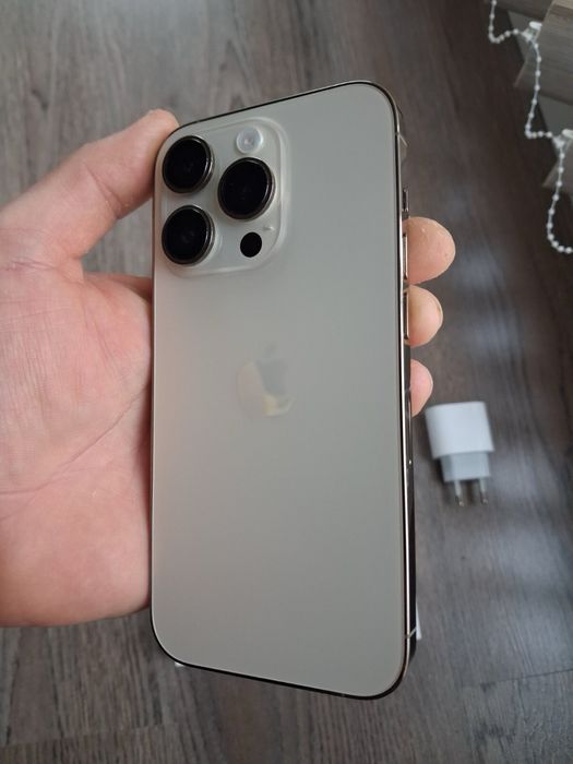 2 броя Iphone 14 pro 128 gb