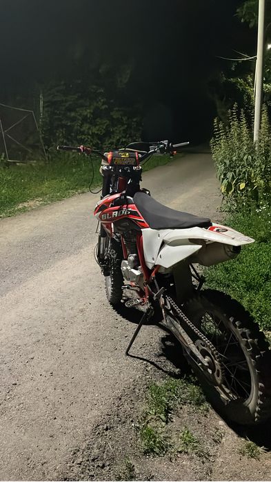 Продам эндуро 300куб