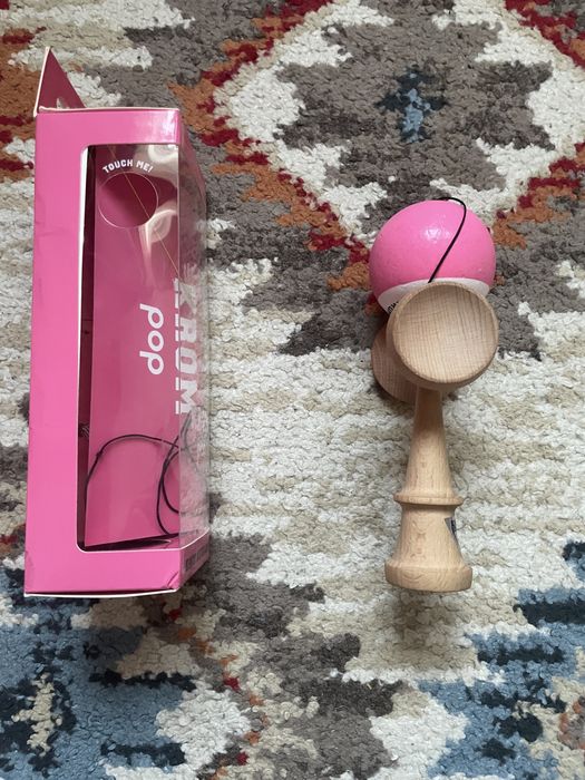 Kendama Krom Pop Roz Sticky