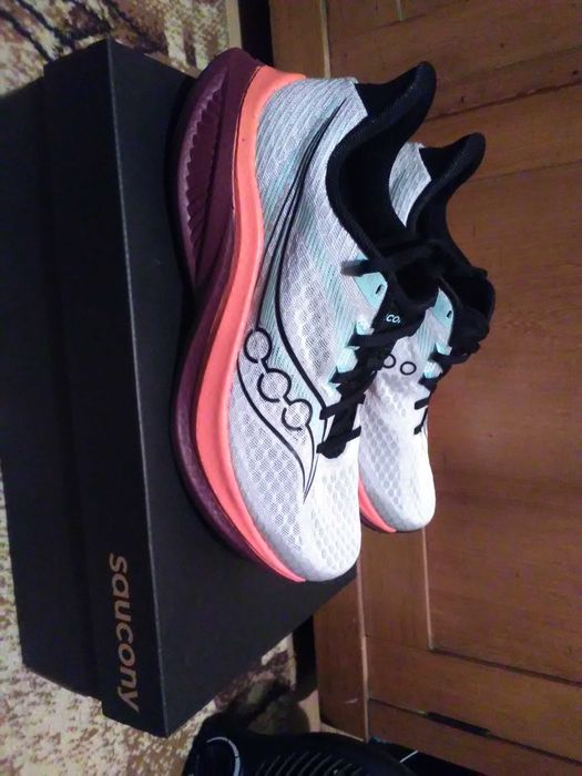 Saucony Endorphin Speed 5 номер 43 маратонки за бягане