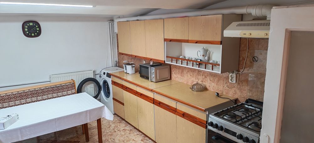 Închiriez casa Lazaret-Resita