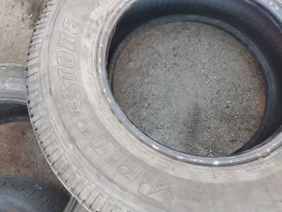 1 шина бриджстоун 235/70/16