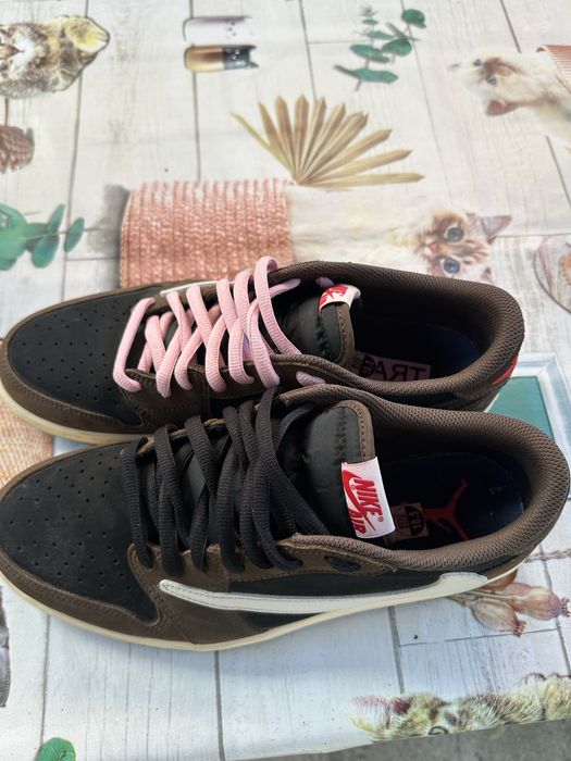 Jordan 1 travis scott