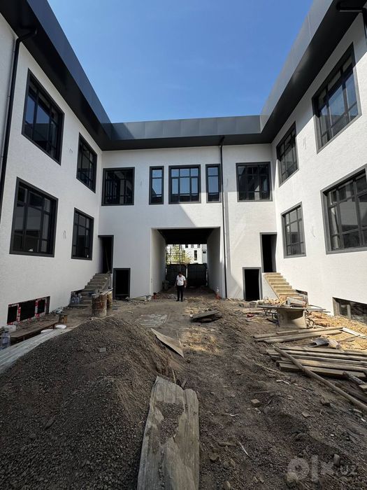 Нежилое здание 2000м² Алмазарский район  Ориентир Школа музыки 1-Линия