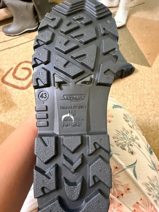 Полукомбинезон, сапоги