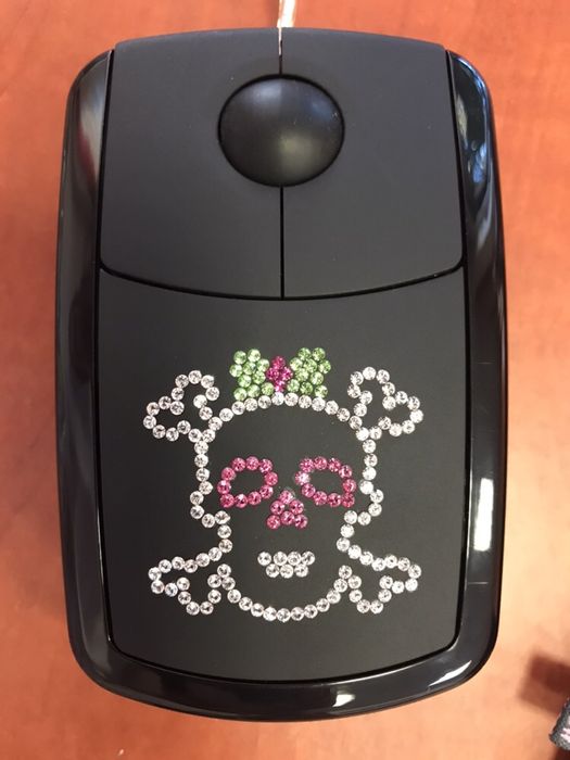 Продавам дизайнерска мишка за компютър Pat Says Now