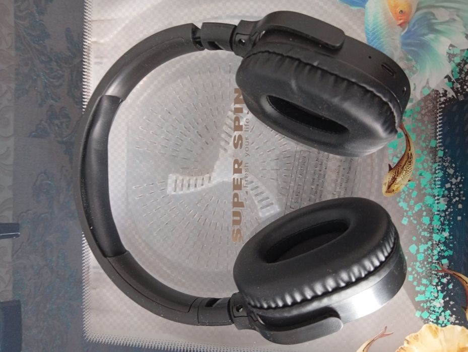 Продам наушники новые