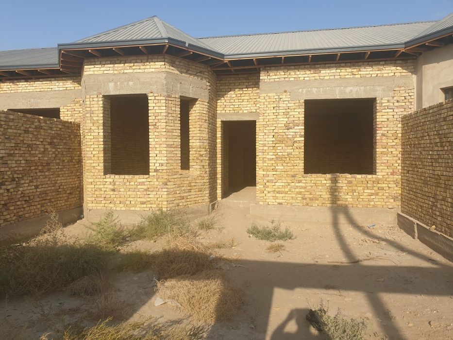 Хива ш.Космада Селикат завод ёни Жасмин маркет олди 200 м2 уй сотилади