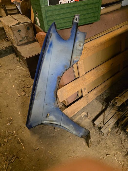 Aripa stanga fata Opel Astra F