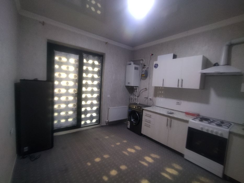 Uy ijaraga beriladi. Dom ijaraga beriladi. Bezmakler.