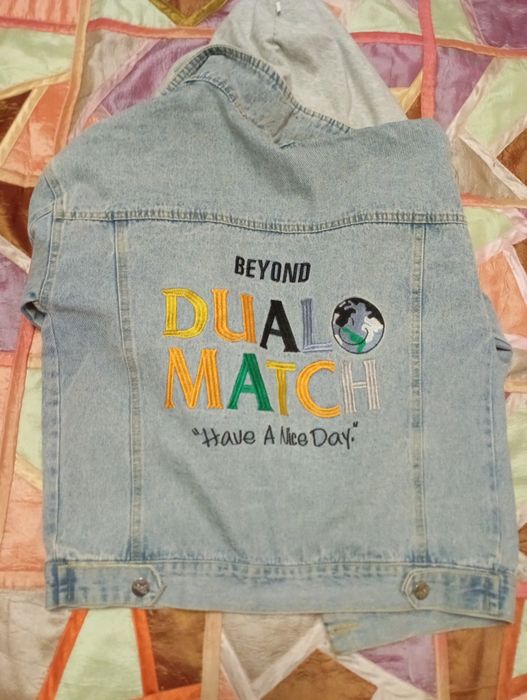 Куртка джинсовая