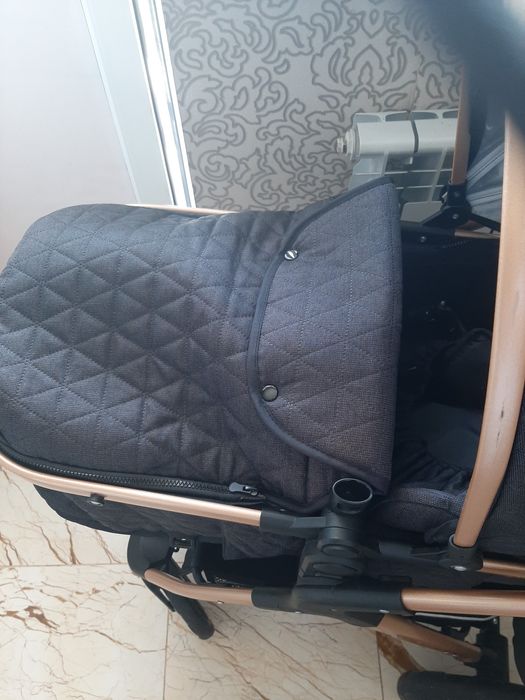 Продам коляску б/у