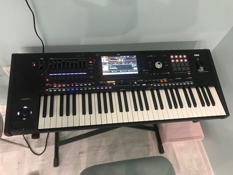 Продавам KORG PA 5X