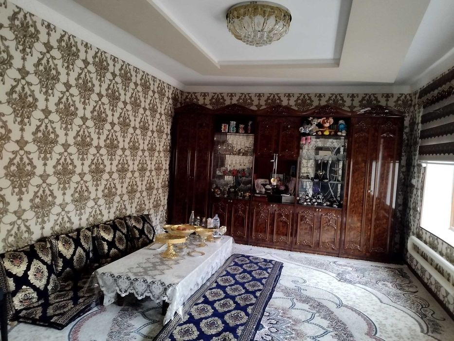 Ховли сотилади 3 сотиклик кириб яшашга тайёр