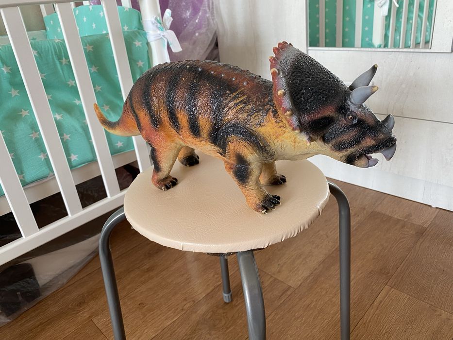 Игрушки динозавры