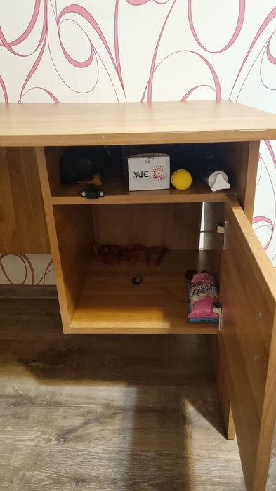 Продаю Стол письменный