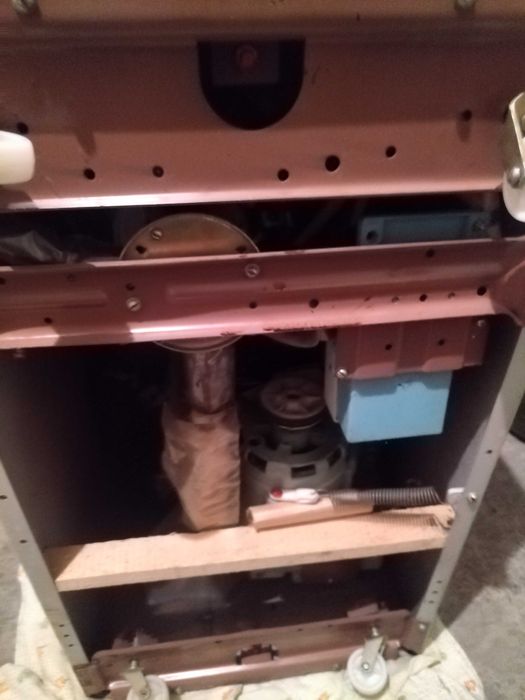 Полуавтоматична пералня