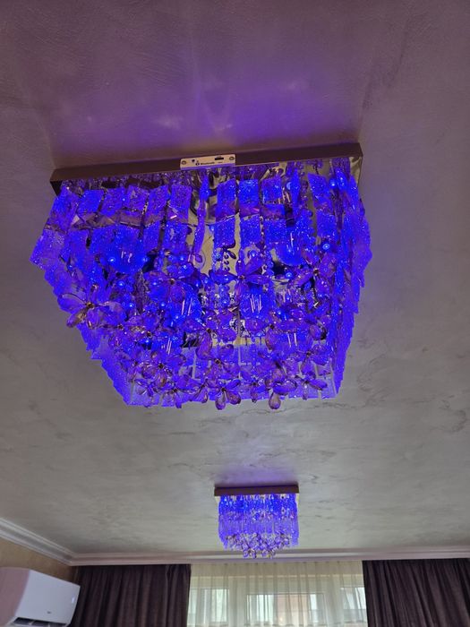 Плафони  със стъклени висулки и лед подсветка