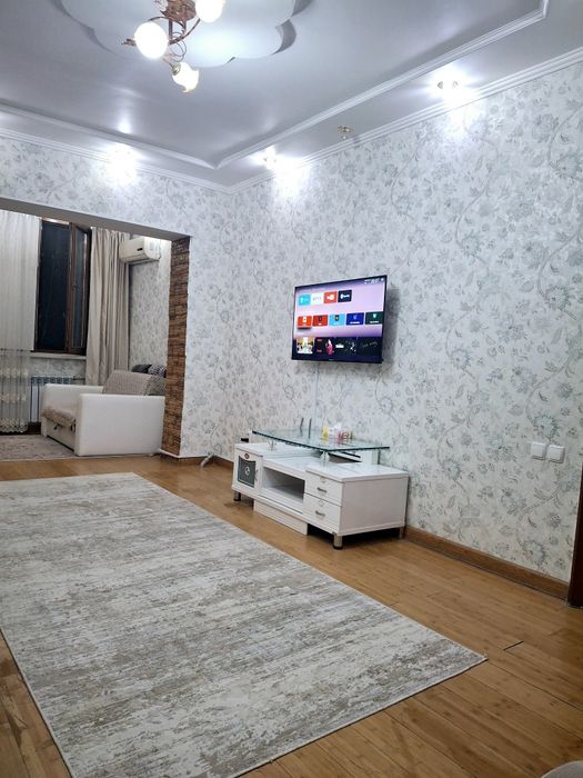 Сдам посуточно 2х комн кв в центре