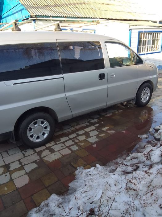 Продам   микроавтобус Hyundai H1