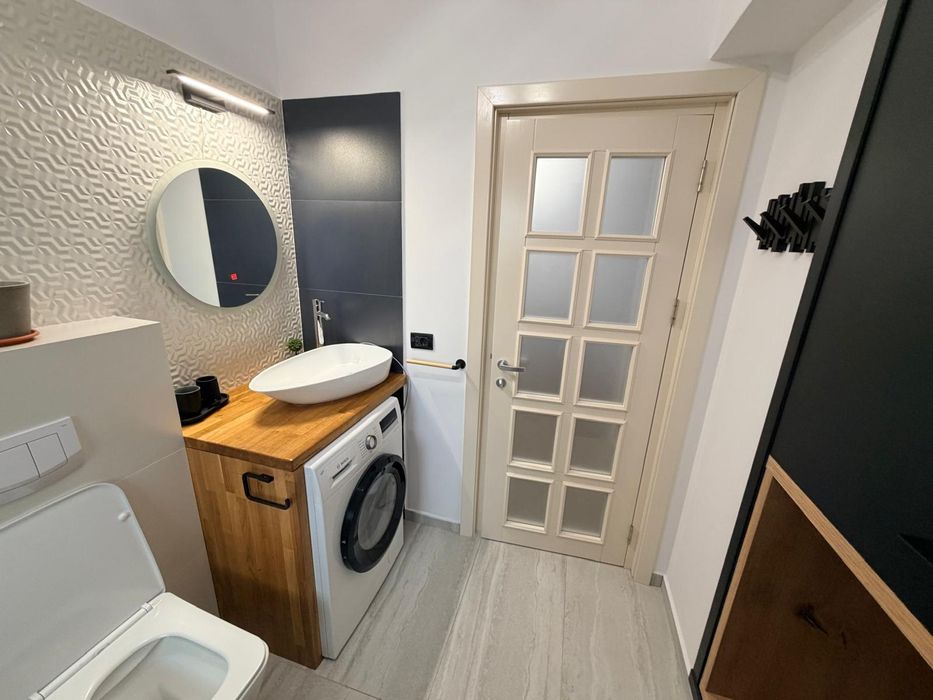 Apartament 4 camere ESQ 2 Village