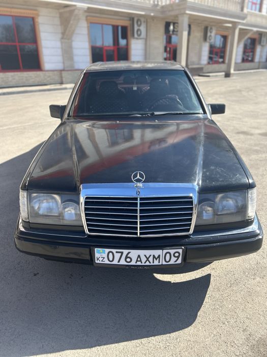 Mersedes-benz e200 (124)