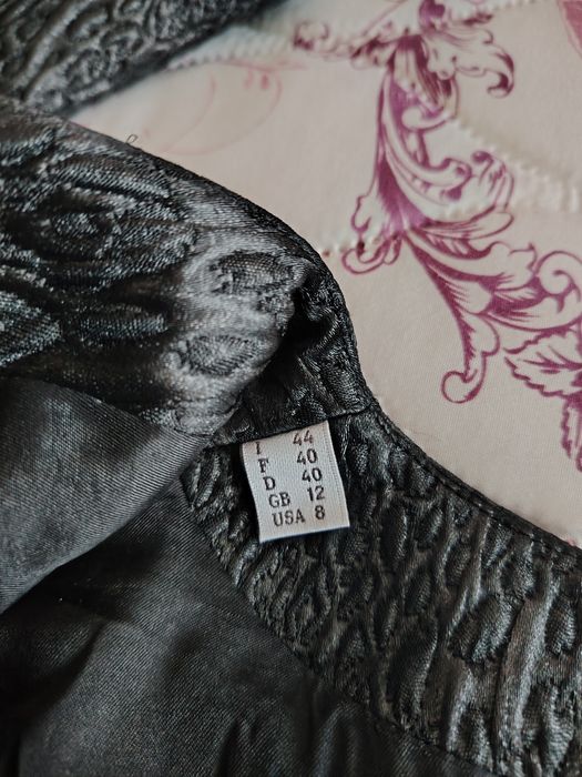 НОВ дамски костюм