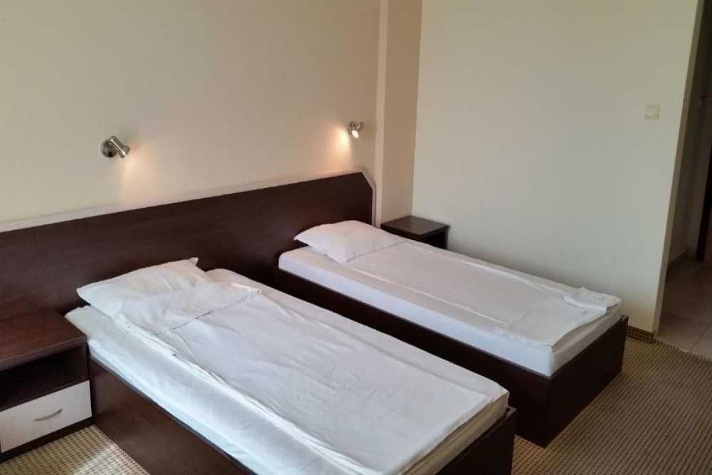 Продава се Хотел в к.к. Слънчев бряг - 2796 кв.м за 602 €/кв.м - Снимка #13