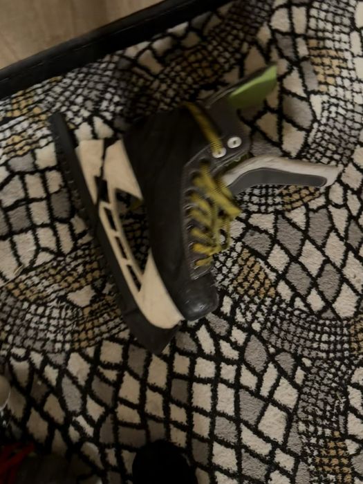 Коньки BAUER xls