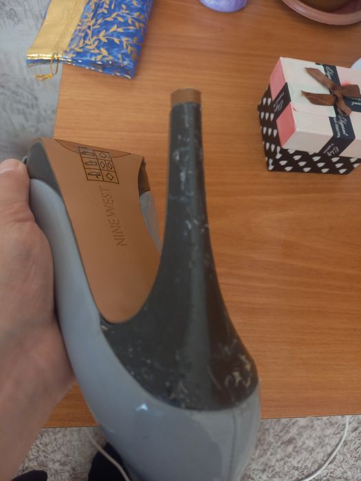 Продам  туфли на каблуках