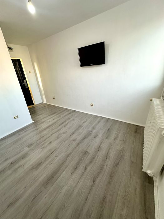Garsoniera Renovata la Cheie