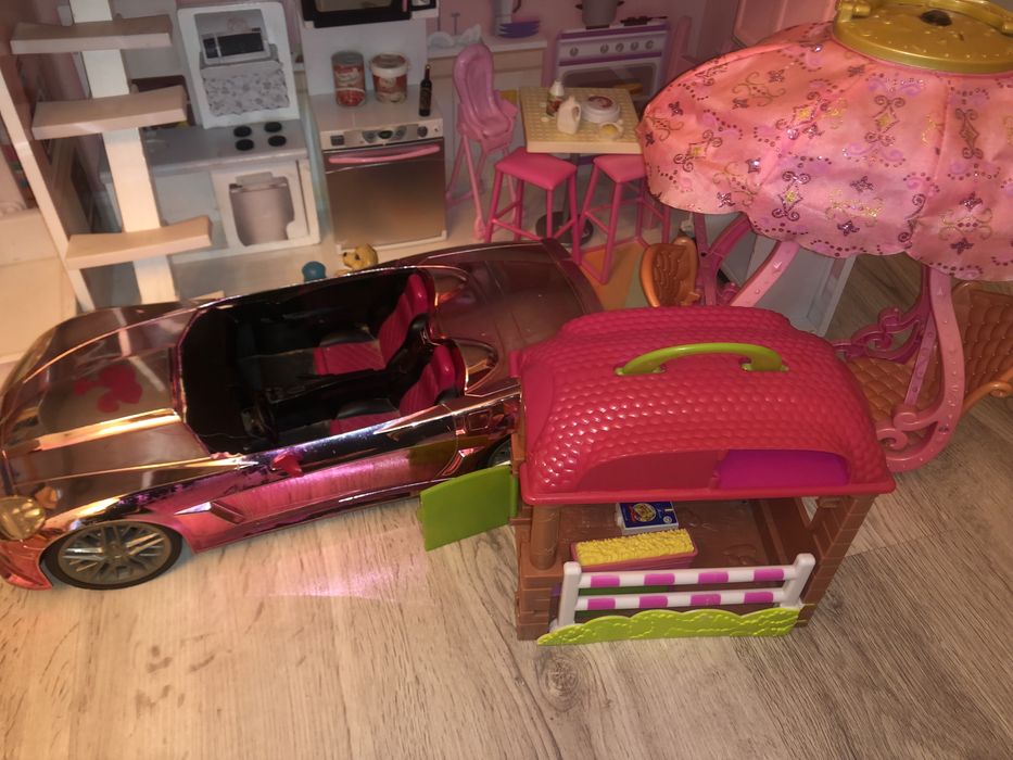 Casa  papusi Barbie lemn, masina, balon,3 etaje 126 cm, 18 kg