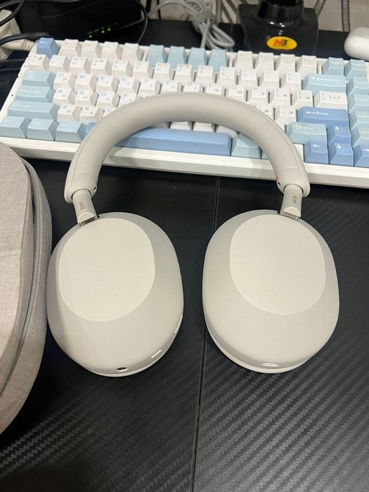 Наушники Sony XM5