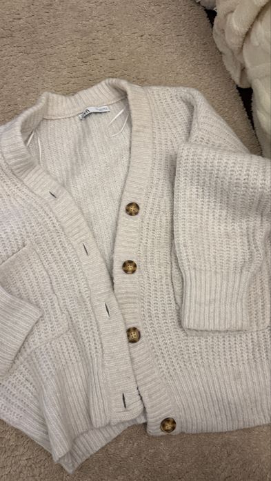 Cardigan pufos Zara
