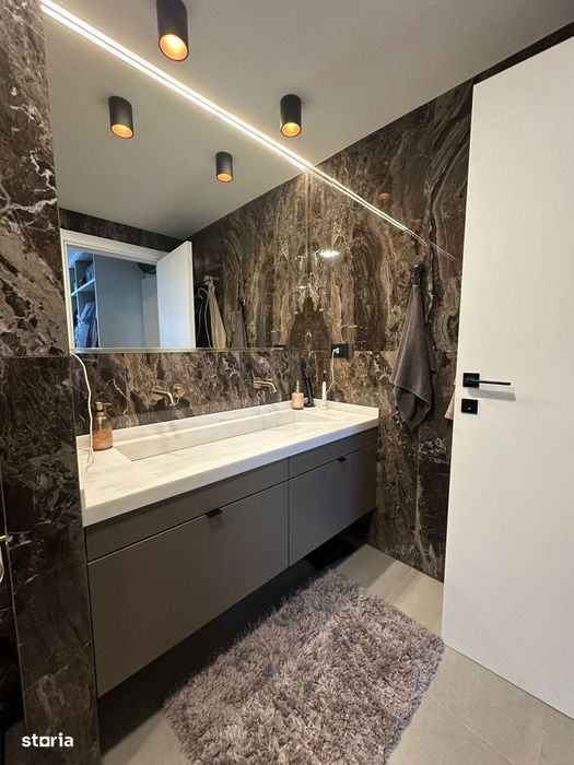 Penthouse spectaculos cu 3 dormitoare și terasă de 250 mp | Zona Herăs